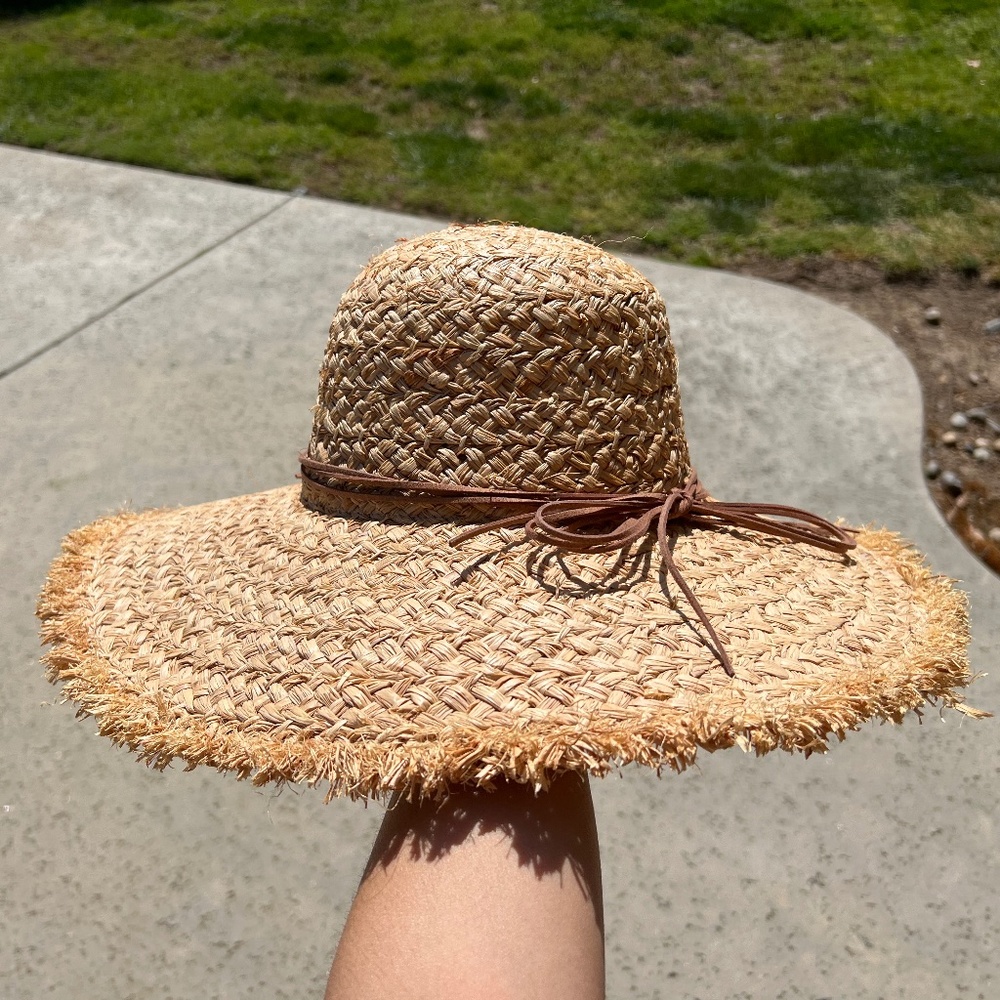 GIGI PIP Wide Brim Floppy Straw Hat